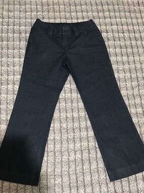 Gap Curvy Fit Flared Leg Jeans in Deep Charcoal Shade Black Denim Size Size 10 A